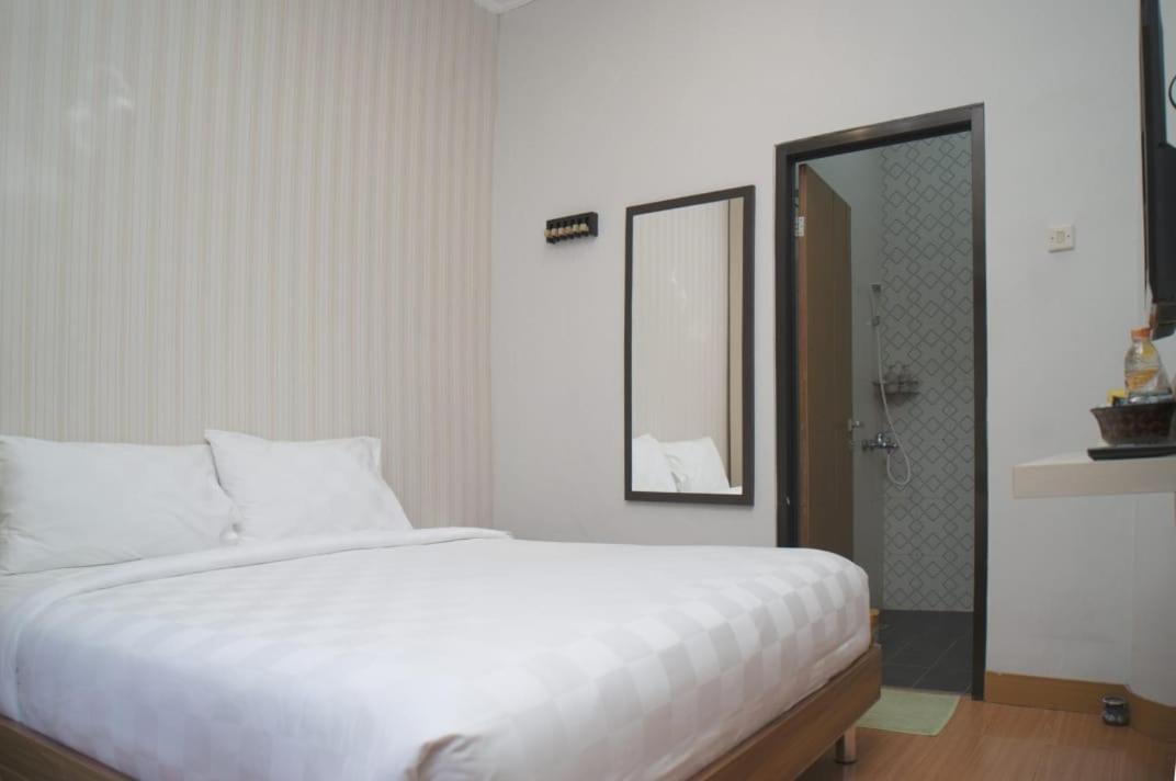 Hotel Omah Sastro 2 Yogyakarta Exterior foto